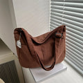 Cartera Crossbody de Pana Media Luna