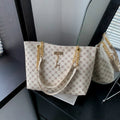 Bolso Tote Monograma con Cadena Dorada y Dije