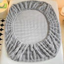 Kit Sábana Ajustable Plush + 2 Fundas 48x74 (Invierno)