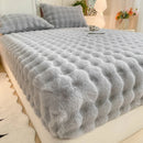 Kit Sábana Ajustable Plush + 2 Fundas 48x74 (Invierno)