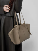 Bolso Tote Ala de Murciélago en Cuero Genuino