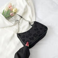 Cartera Baguette Flores 3D · Cadena Plateada
