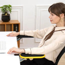 Apoya brazo ergonómico plegable para escritorio en uso, soporte cómodo para antebrazo