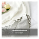 Cartera Baguette Flores 3D · Cadena Plateada
