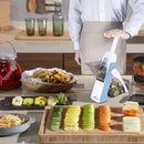 Cortador de verduras 5 en 1 ajustable em uso com recipiente coletor e cortes prontos