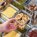 Pote hermético apilable 460ml en uso, tamaño compacto y práctico